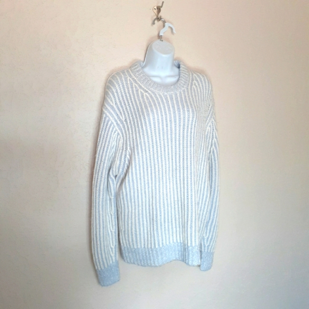 Elizabeth and James Stripe Chunky Knit Sweater Size L